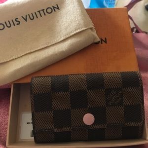 Louis Vuitton 6 key case NIB